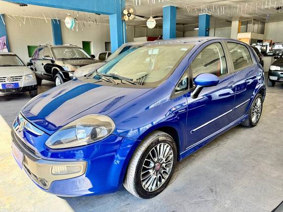FIAT PUNTO 1.8 SPORTING 16V FLEX 4P AUTOMATIZADO FIAT PUNTO 1.8 SPORTING 16V FLEX 4P AUTOMATIZADO